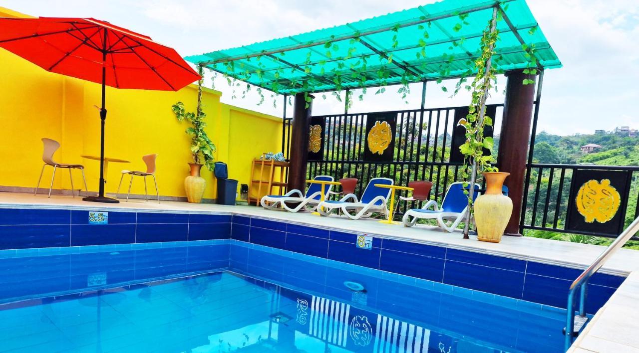 Cactus Creek Hotel Aburi Exterior foto
