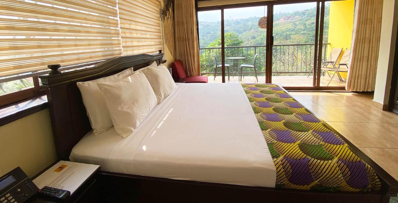 Cactus Creek Hotel Aburi Exterior foto