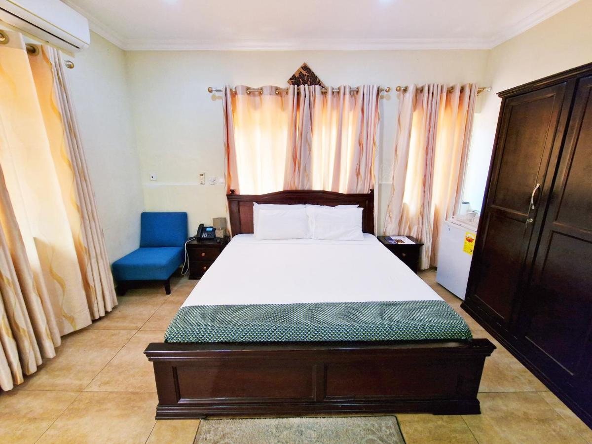Cactus Creek Hotel Aburi Exterior foto